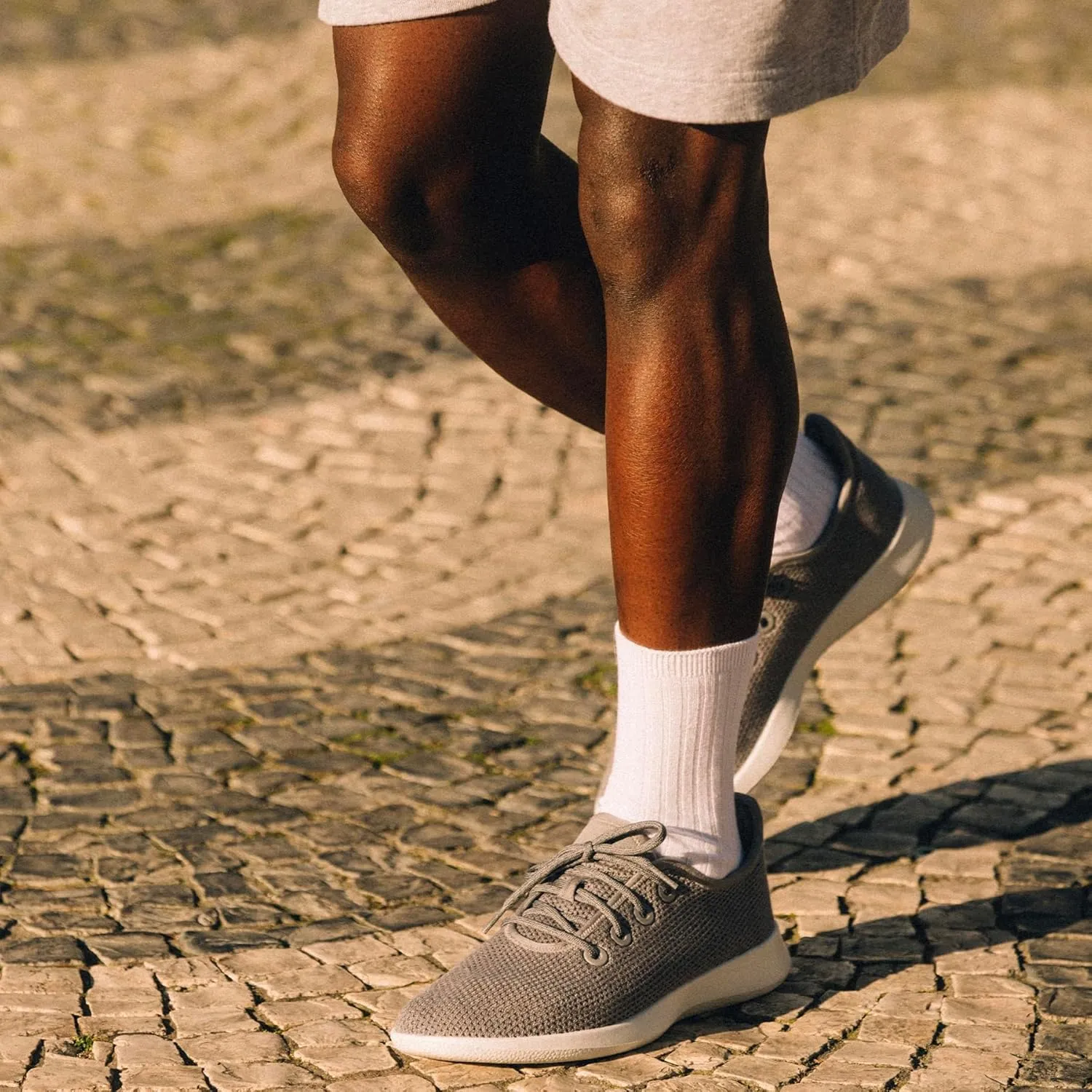 Allbirds Men’s Tree Runners Everyday Sneakers, Machine Washable Shoe Made with Natural Materials