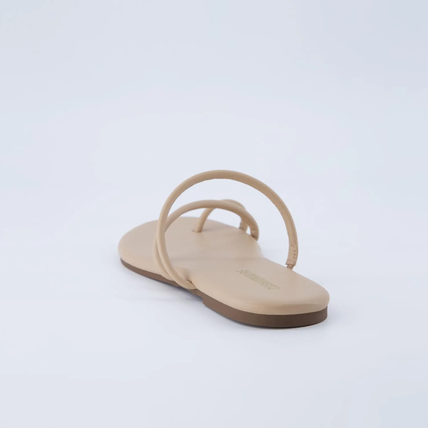 CUSHIONAIRE Resort Women’s Minimalist Strappy Sandals – Lightweight Summer Flat Sandals with Cushioned Footbed