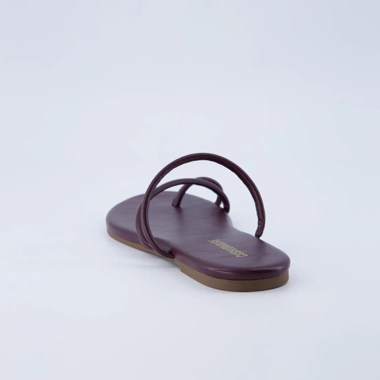 CUSHIONAIRE Resort Women’s Minimalist Strappy Sandals – Lightweight Summer Flat Sandals with Cushioned Footbed