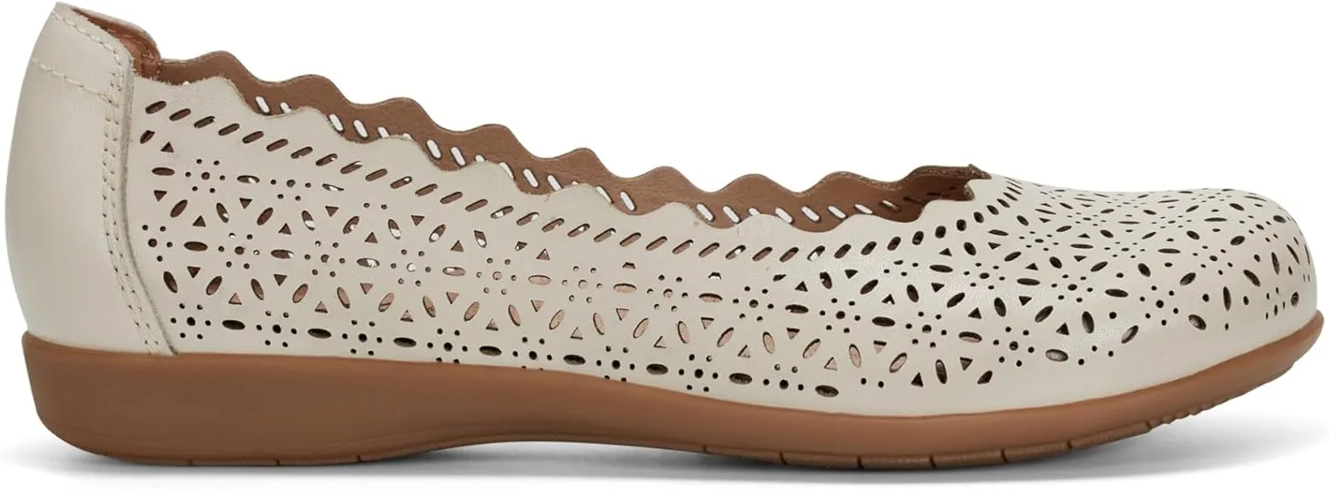 Earth Women's Etbria Ballet Flat