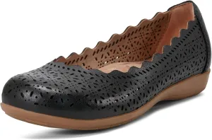 Earth Women's Etbria Ballet Flat