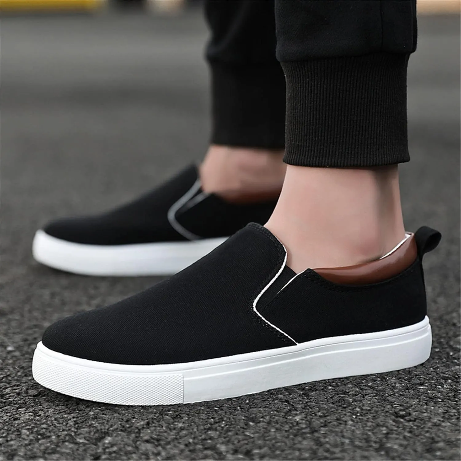Men's Orthopedic Comfortable Slip-On Shoes Comfortable Lightweight Casual Walking Shoe Convenient Slip On Shoes