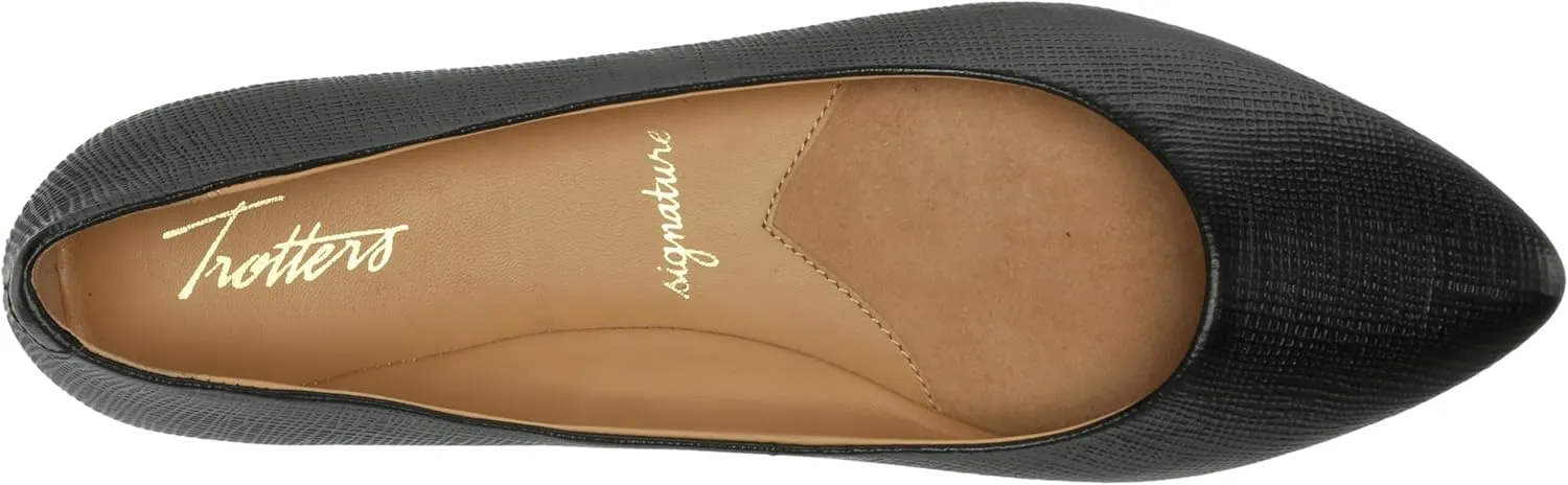 Trotters Women's Estee Ballet Flat