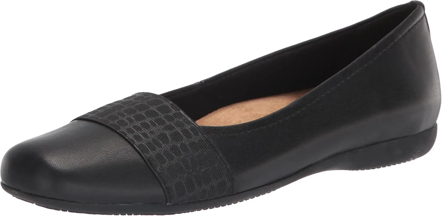 Trotters Women's Sarina Flat